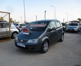 Fiat Idea 1.4 16V Dynamic 2012