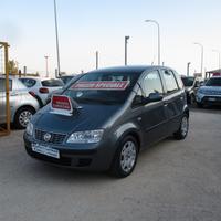 Fiat Idea 1.4 16V Dynamic 2012