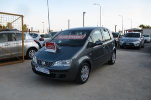 Fiat Idea 1.4 16V Dynamic 2012
