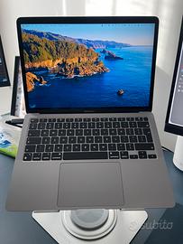 MacBook Air 13 - M1 - 8 core CPU/GPU - 16GB - 1TB