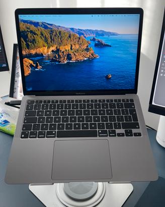 MacBook Air 13 - M1 - 8 core CPU/GPU - 16GB - 1TB