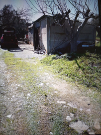 Terreno edificabile con vecchio fabbricato