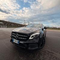 MERCEDES GLA 220D 4 MATIC 180CV NIGHT EDITION