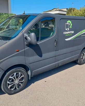 Renault trafic