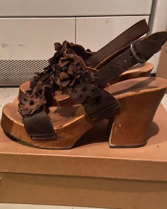 Saldalo donna in legno e cuoio numero 38