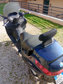 Scooter piaggio 400 x8