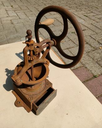 Vecchio macinacaffe Bartolomeo Turchetti