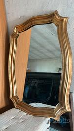 Specchio con cornice dorata 80X60X4cm