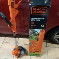 decespugliatore a filo Black + Decker