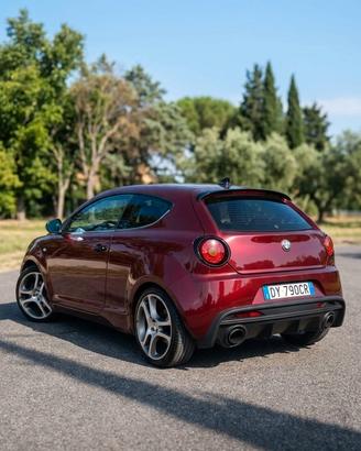 Alfa romeo Mito 1.3 mtj(Distinctive sport pack)