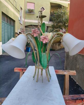 Lampadario con due abat jour