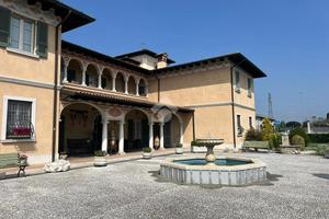 VILLA SINGOLA A TRAVAGLIATO