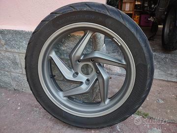 cerchio e pneumatico posteriore bmw gs 1200