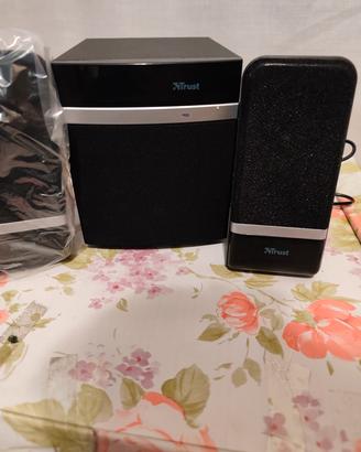Casse per PC con piccolo woofer -Trust