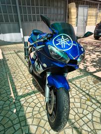 Yamaha R6 - 2001