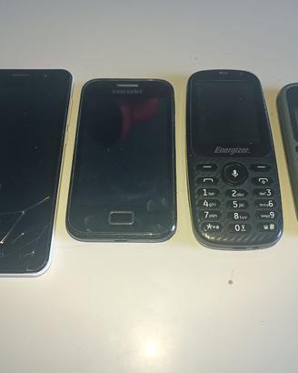 Cellulari e Smartphone danneggiati o rotti - Lotto