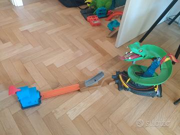 Hot Wheels serpente verde