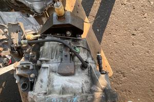 CAMBIO MANUALE G9U 6M RENAULT