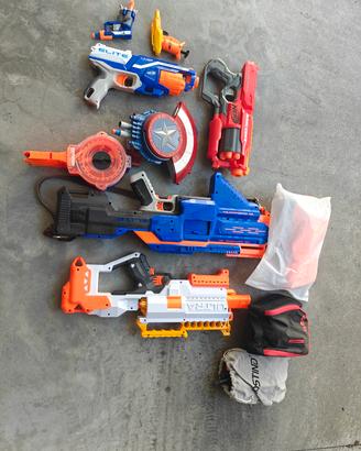 lotto fucili e pistole nerf  perfetti