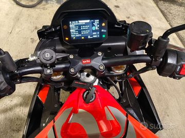 Aprilia tuono factory 660