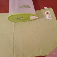 Dispenser per croccantini e copertina morbida