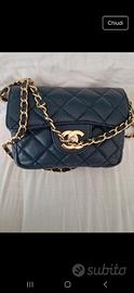 Borsa modello chanel mini flap