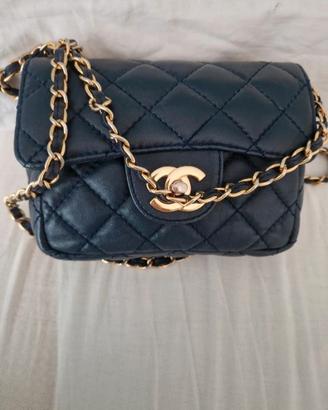 Borsa modello chanel mini flap