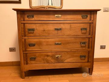 Cassettone stile liberty