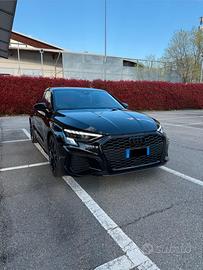 Audi A3 Sportback Identity Black 35 TFSI (S-line)