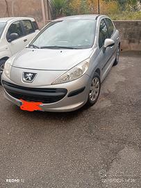 Peugeo 207
