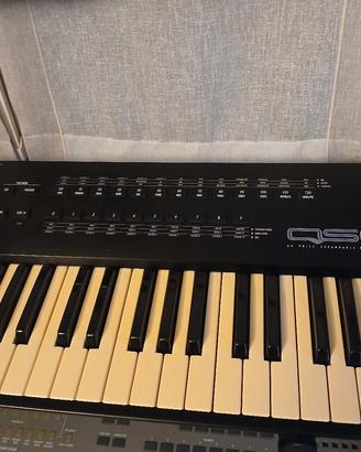 Alesis QS6 synth