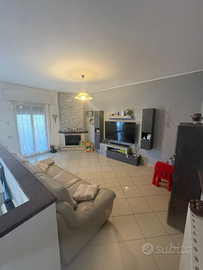 3 locali di 100mq con terrazzo di 25mq