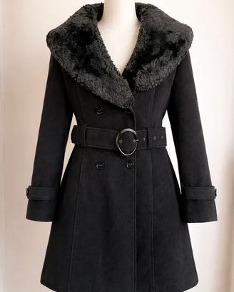 Cappotto Artigli nero con pelliccia sintetica TG48