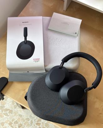 Sony WH-1000X M5