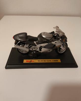Modellino moto stradale Suzuki GSX 1300R