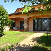 VILLA SINGOLA A POMEZIA