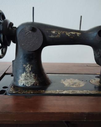 macchina da cucire vintage