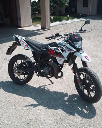 Ksr tr 50 supermotard