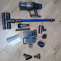 Dyson v11 completa di accessori