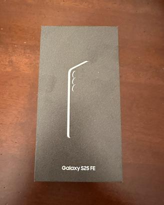 Cellulare samsung s25  fe 128g