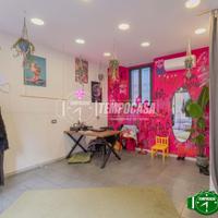 Negozio a Magenta Via Santa Crescenzia 1 locali