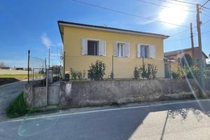 Villa di 173 m² con 4 locali e box auto a Rive