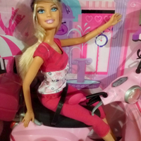 Barbie Pink Vespa Piaggio P6560 2008 NRFB