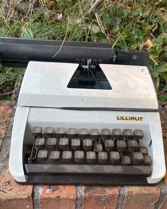 Macchina da scrivere Lilliput