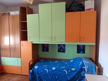 Letto singolo per bambino più mobili