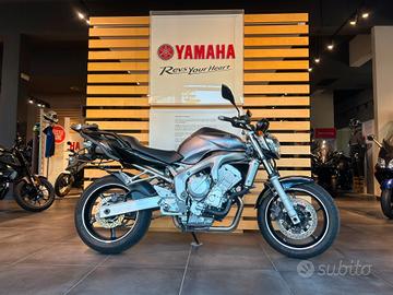 Yamaha FZ6