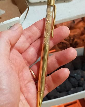 Penna con Cristalli di Quarzo Citrino 