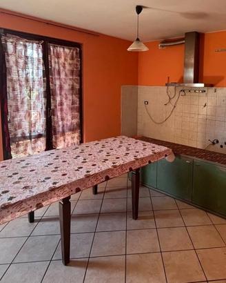  mobile credenza, tavolo,componibile cucina  cappa