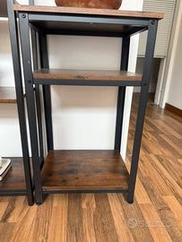 Tavolino a tre ripiani in acciaio