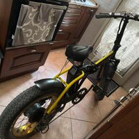 bici elettrica marca mini max argento